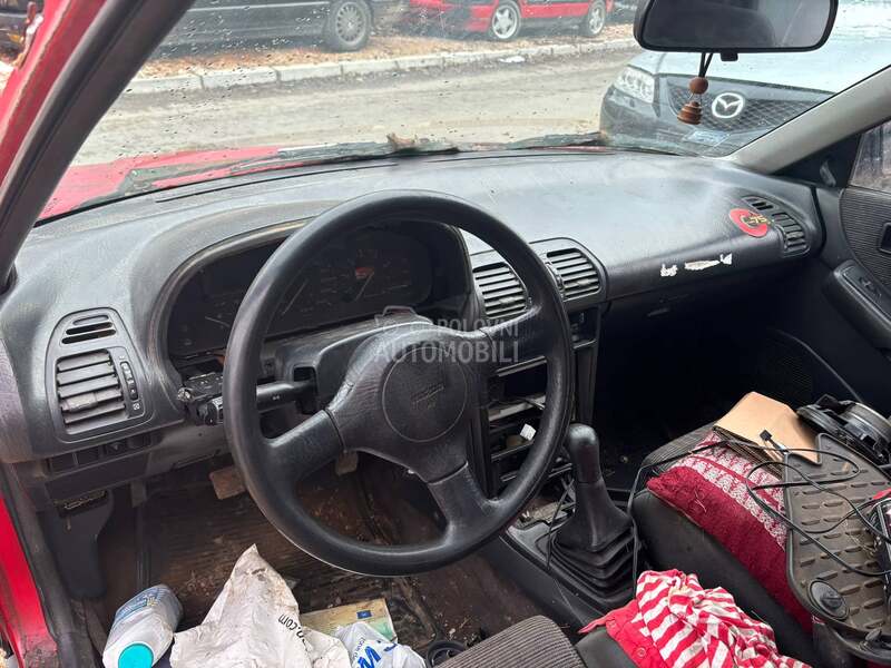 Mazda 323 