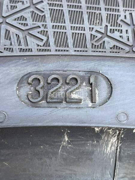 Continental 225/40 R19 Zimska