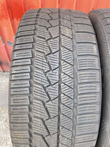 Continental 225/40 R19 Zimska