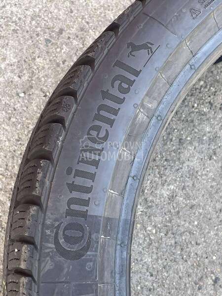Continental 225/40 R19 Zimska