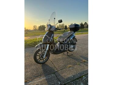 Piaggio beverly tourer 300