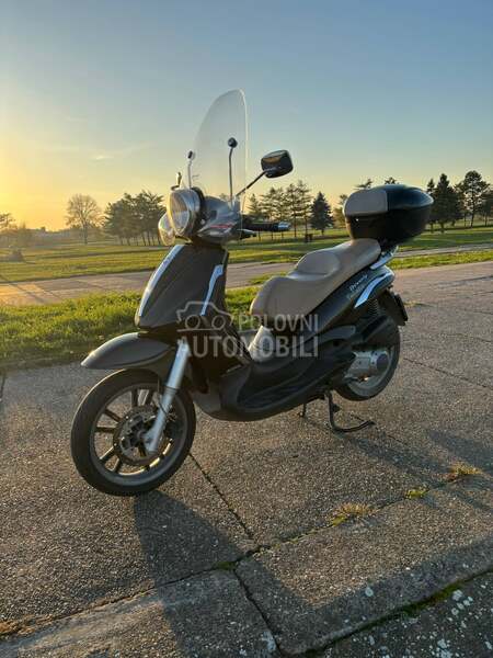 Piaggio beverly tourer 300
