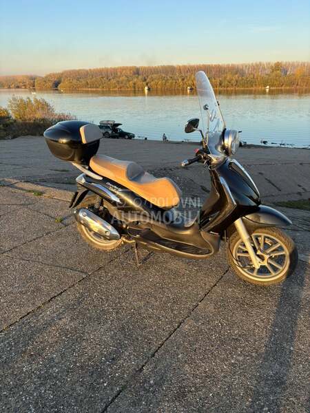 Piaggio beverly tourer 300