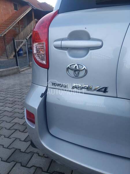 Toyota RAV 4 2.2 D-4D