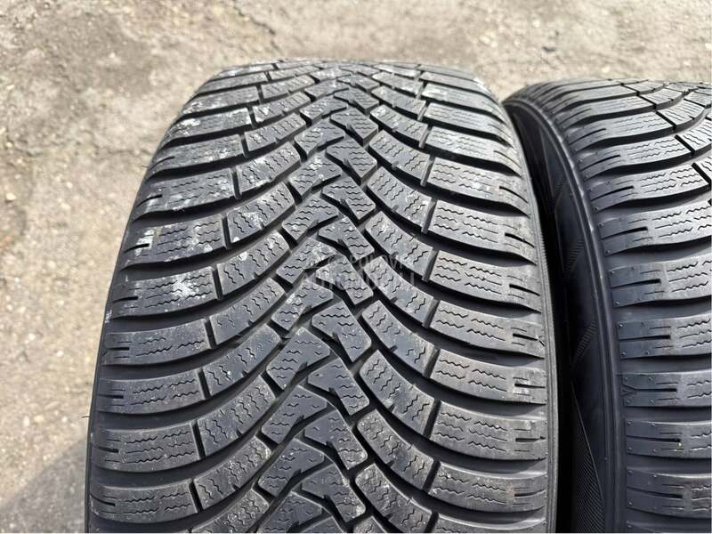 Falken 275/40 R20 Zimska