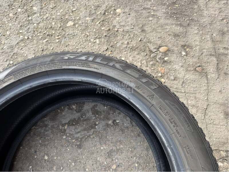 Falken 275/40 R20 Zimska