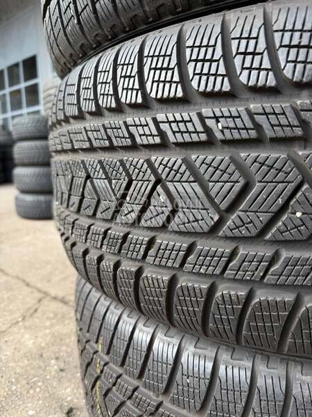 Pirelli 275/50 R20 Zimska