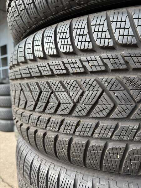 Pirelli 275/50 R20 Zimska