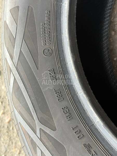 Continental 215/65 R17 Letnja