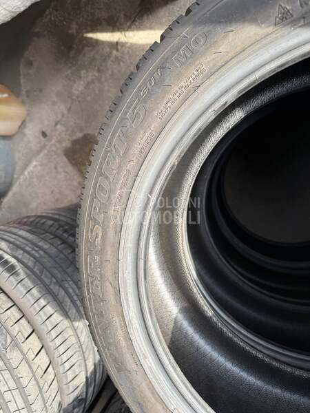 Dunlop 255/45 R20 Zimska