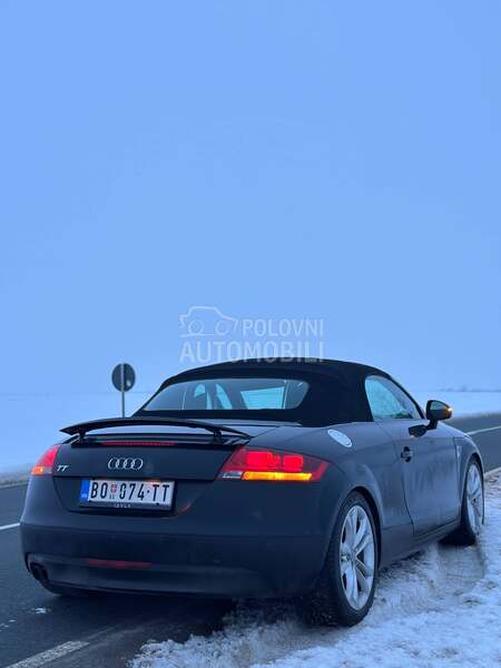 Audi TT S line