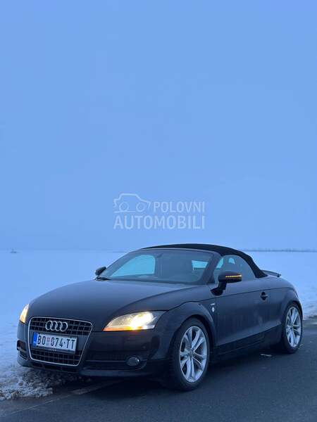 Audi TT S line
