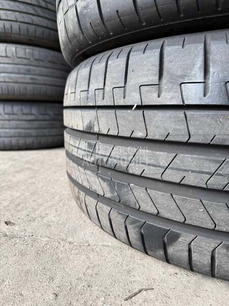 Pirelli 255/40 R19 Letnja