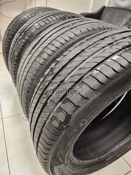 Michelin 215/55 R17 Letnja