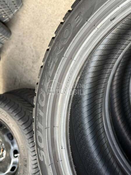 Pirelli 225/40 R19 Zimska