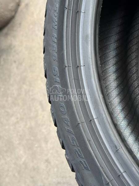 Pirelli 225/40 R19 Zimska