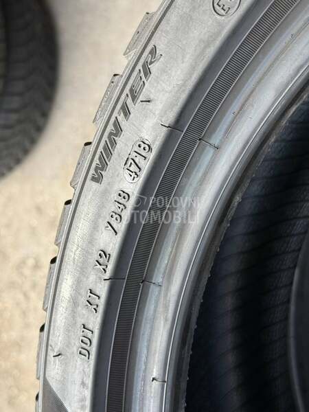 Pirelli 225/40 R19 Zimska