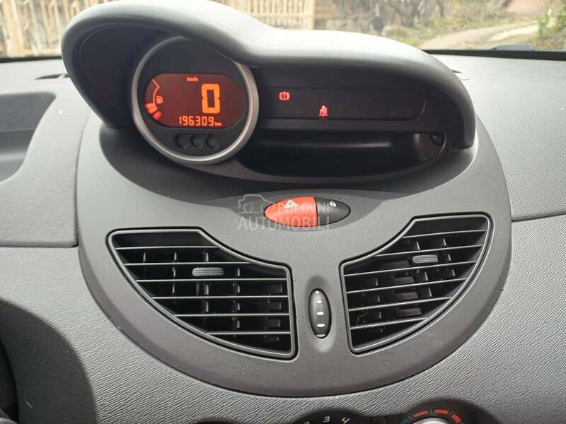 Renault Twingo 1.5 dCi CH INITIALE