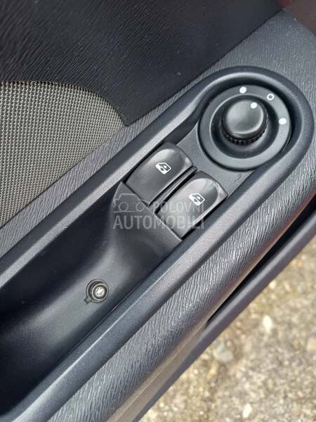 Renault Twingo 1.5 dCi CH INITIALE