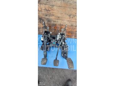 papucica gas,kocnica,kvacilo za Opel Insignia