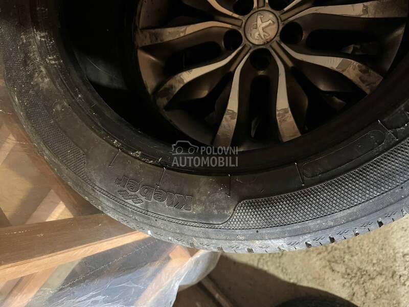 Kleber 215/55 R17 Letnja