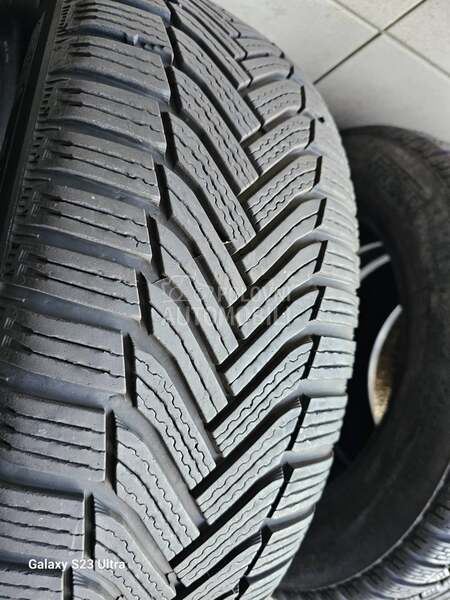 Michelin 215/55 R17 Zimska