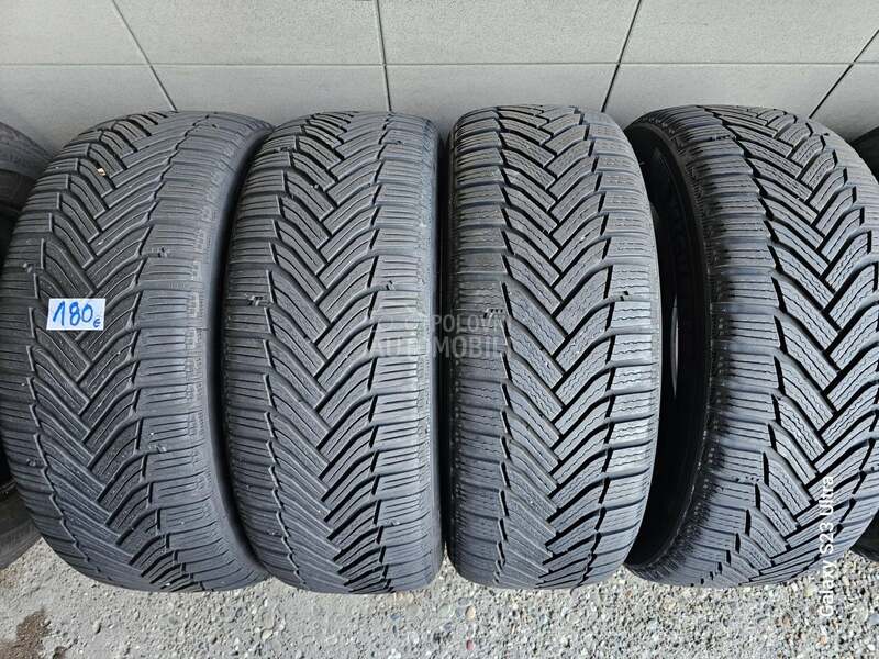 Michelin 215/55 R17 Zimska