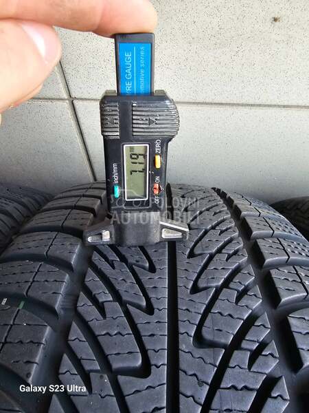 Goodyear 225/45 R17 Zimska