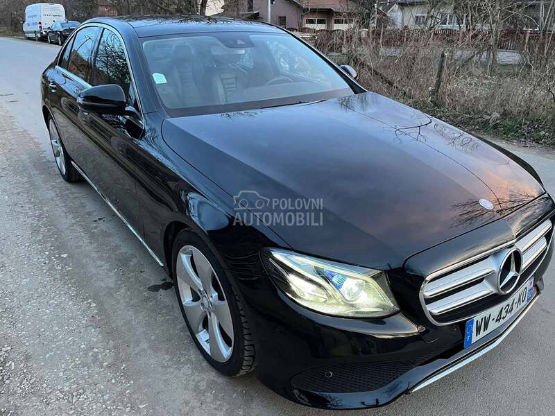 Mercedes Benz E 220 