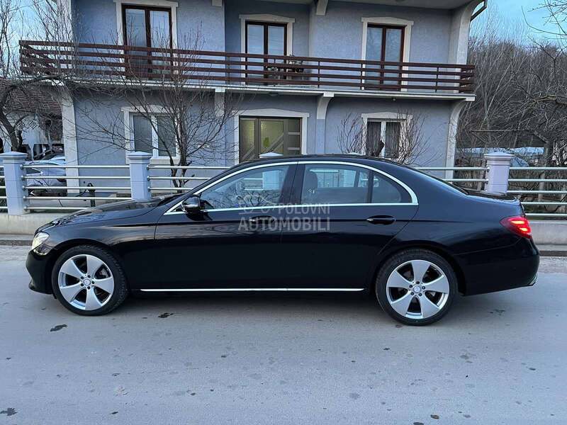 Mercedes Benz E 220 