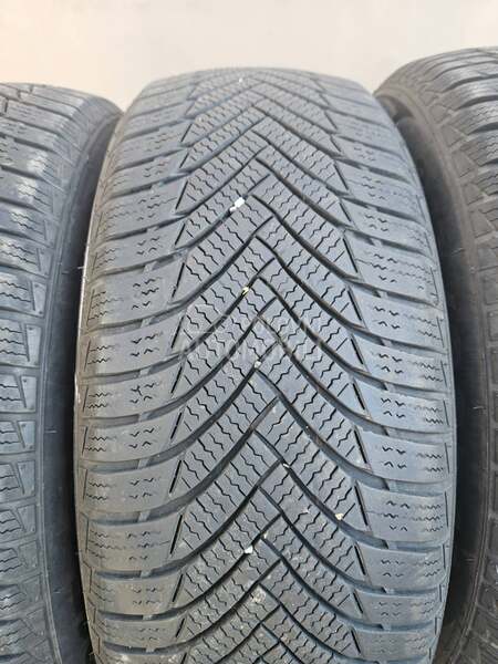 Minerva 215/60 R16 Zimska