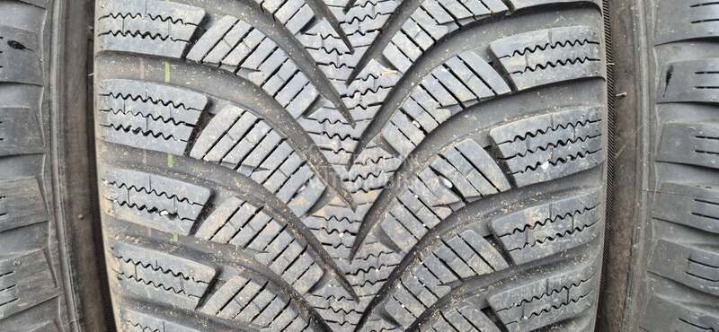 Hankook 215/65 R16 Zimska