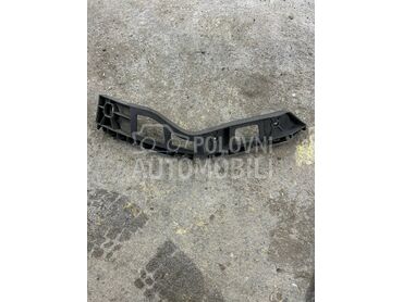 Desni nosac zadnjeg branika za Volkswagen Polo od 2009. do 2014. god.