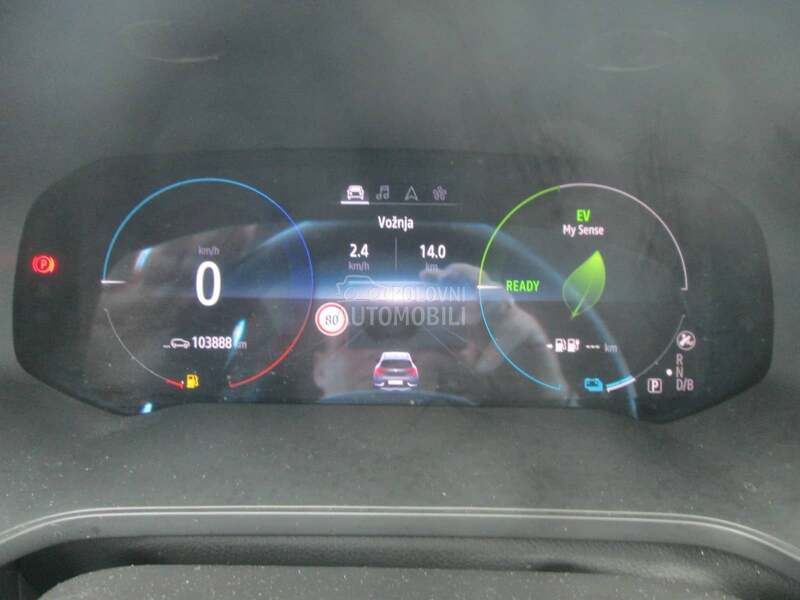 Renault Captur 1.6E-Tech Intens