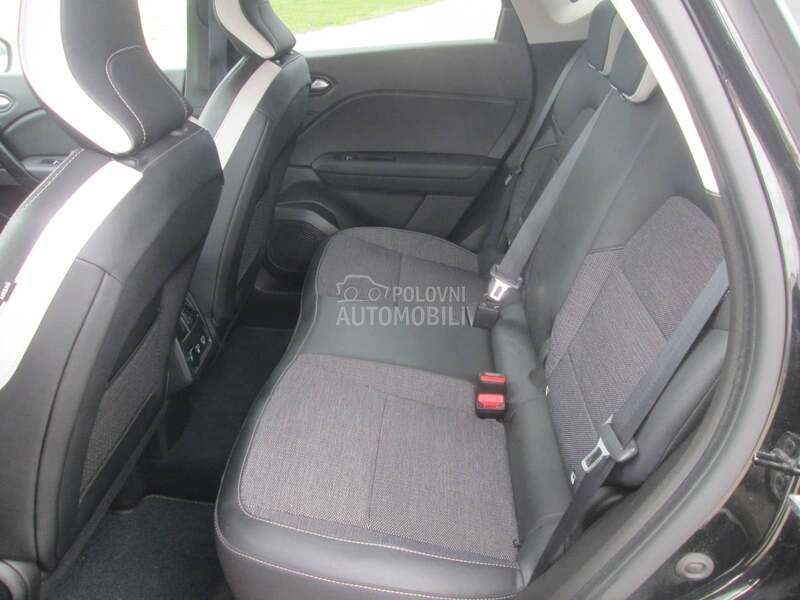 Renault Captur 1.6E-Tech Intens