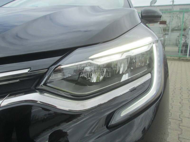 Renault Captur 1.6E-Tech Intens