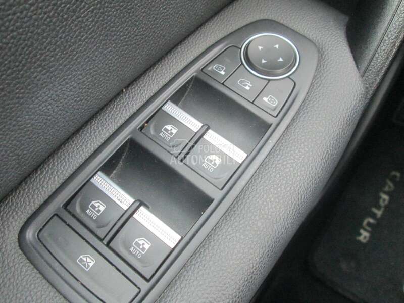 Renault Captur 1.6E-Tech Intens