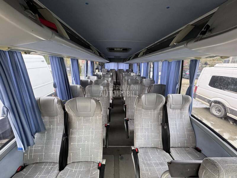 Isuzu EURO TURQUOISE