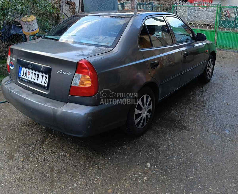 Hyundai Accent 