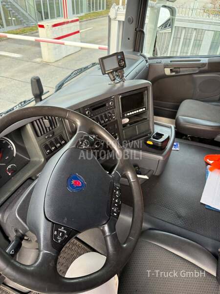 Scania R440