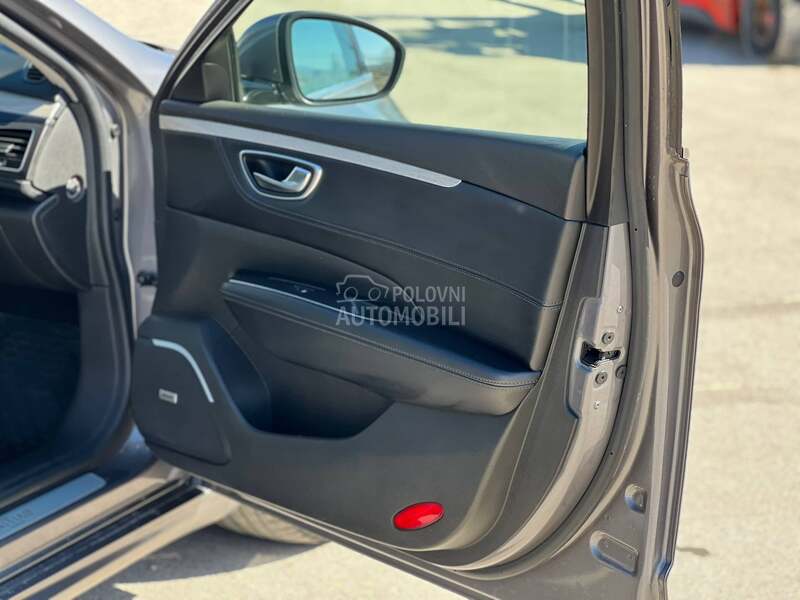 Renault Talisman Initiale Paris