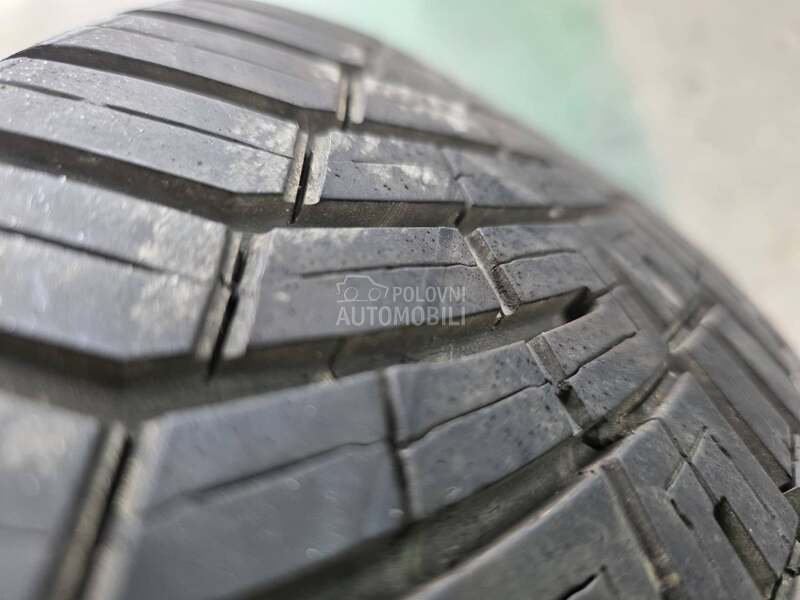 Continental 215/60 R17 Sve sezone