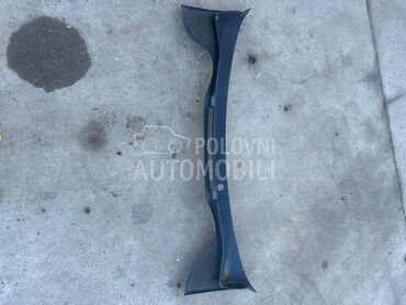 Plastika oko soferke za Volkswagen Polo od 2009. do 2014. god.