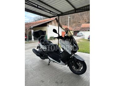 Yamaha xmax400