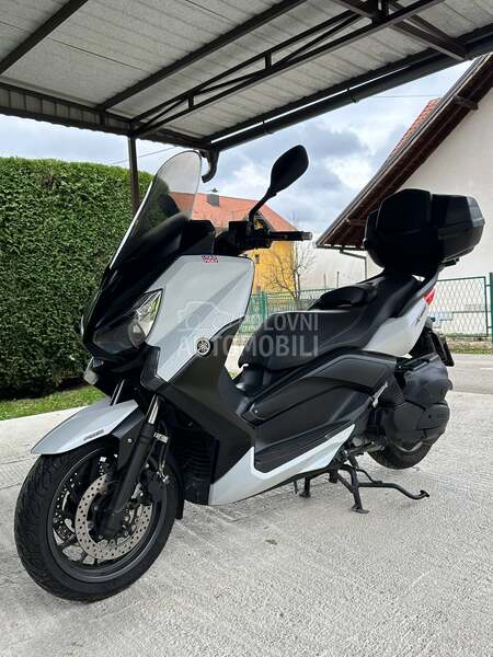 Yamaha xmax400