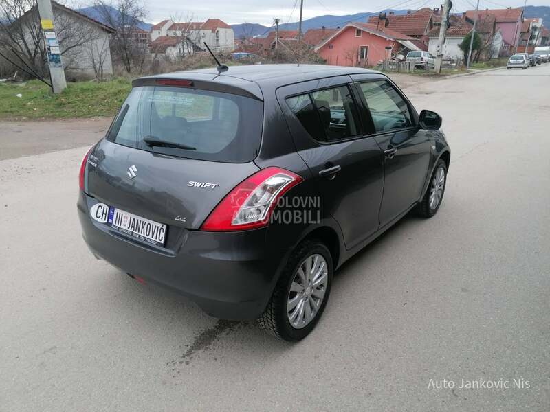 Suzuki Swift REZERVISAN