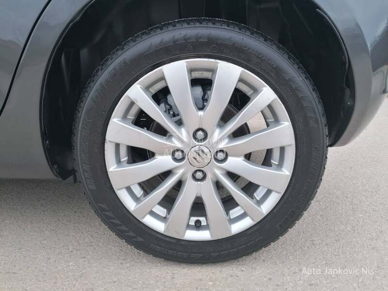 Suzuki Swift REZERVISAN