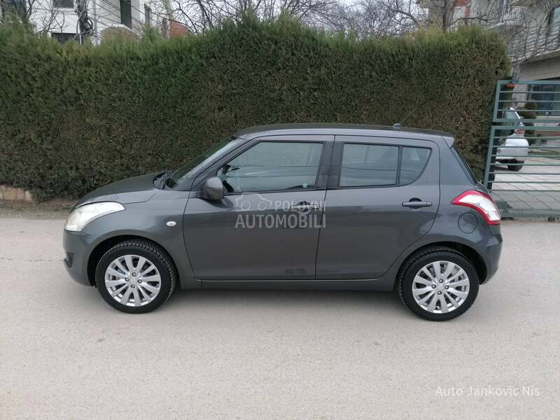 Suzuki Swift REZERVISAN
