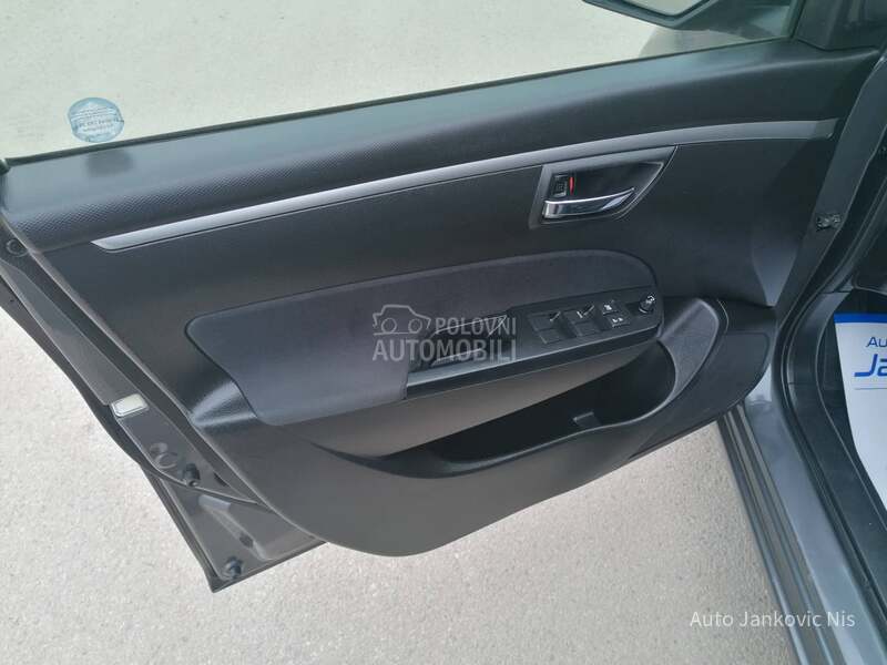 Suzuki Swift REZERVISAN