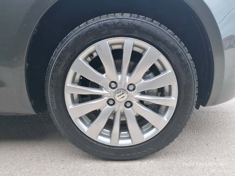 Suzuki Swift REZERVISAN